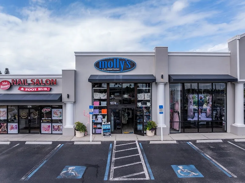 Molly's - A Chic and Unique Boutique