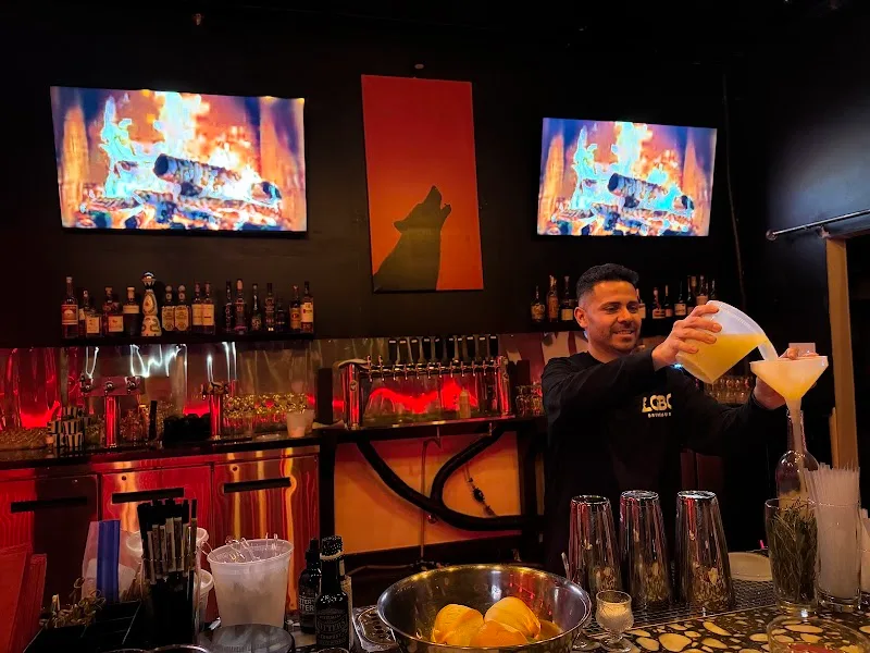 Lobo Drinkhouse