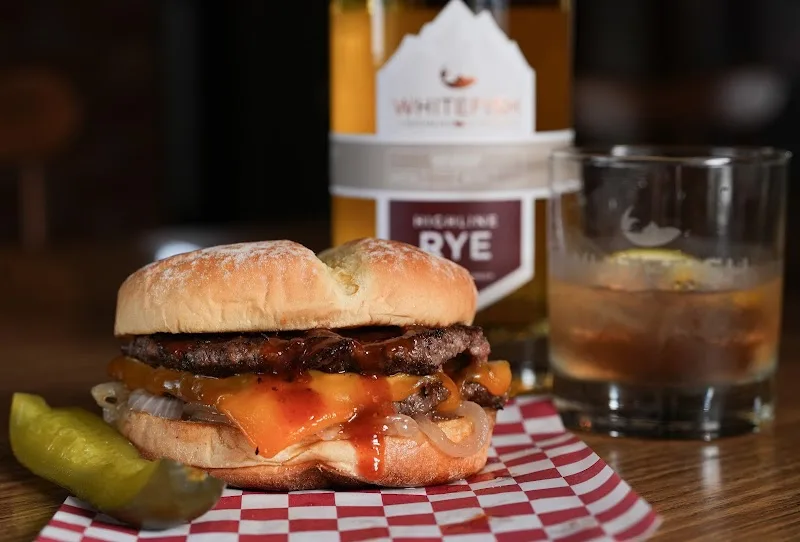 Hidden Lake Grill & Distillery