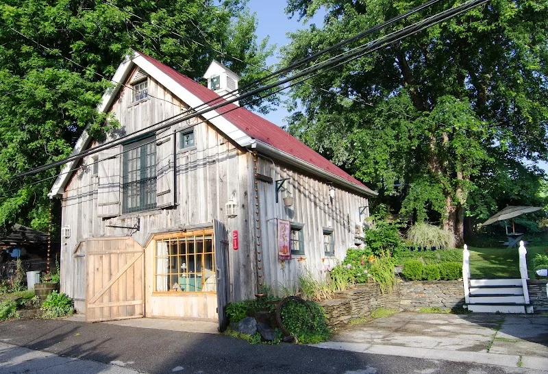 Lily Garden Bed & Breakfast